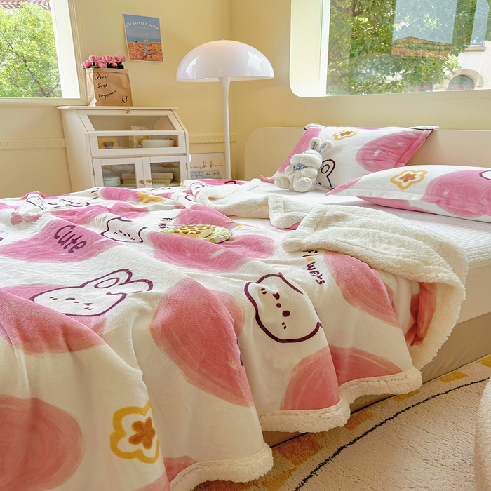 91家纺网 家纺一手货源 找家纺 沐慕 2023新款毛毯 爱心粉兔