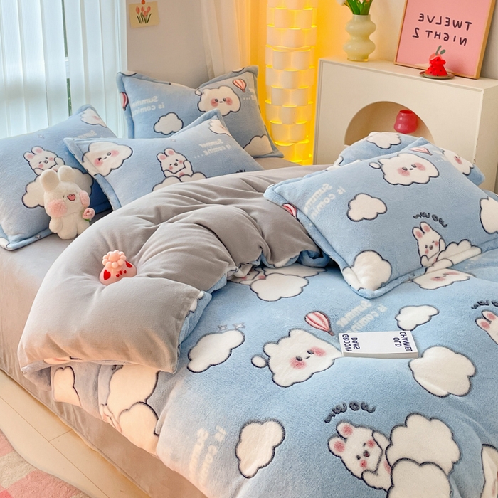 91家纺网 家纺一手货源 找家纺 同田家纺 2024秋冬新品雪花绒牛奶绒印花四件套 蓝天白云