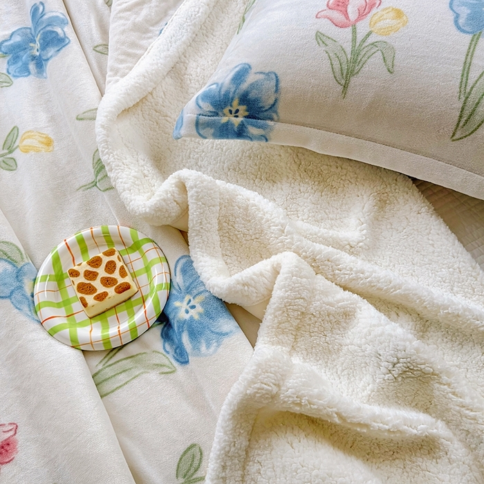 91家纺网 家纺一手货源 找家纺 沐慕 2023新款毛毯 蓝色花海