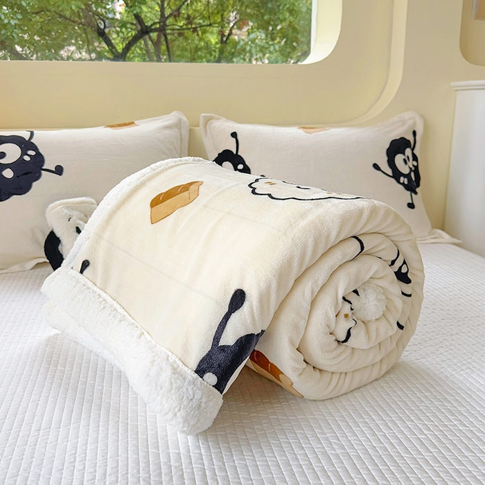 91家纺网 家纺一手货源 找家纺 沐慕 2023新款毛毯 黑球球