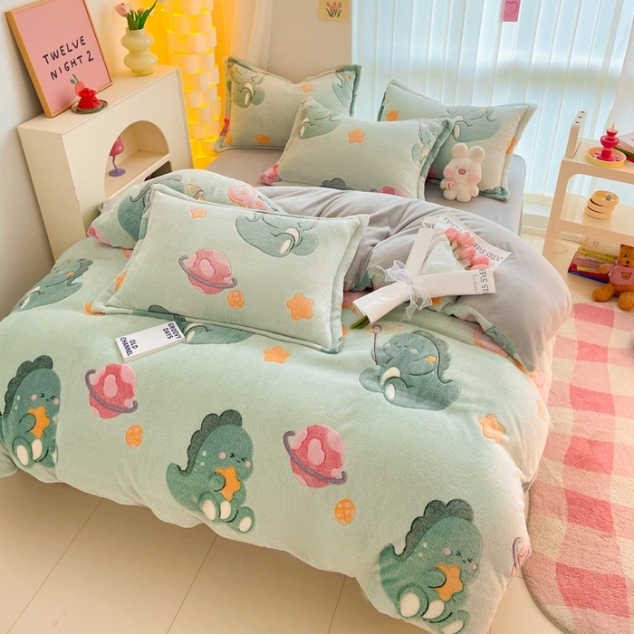 91家纺网 家纺一手货源 找家纺 同田家纺 2024秋冬新品雪花绒牛奶绒印花四件套 星球恐龙