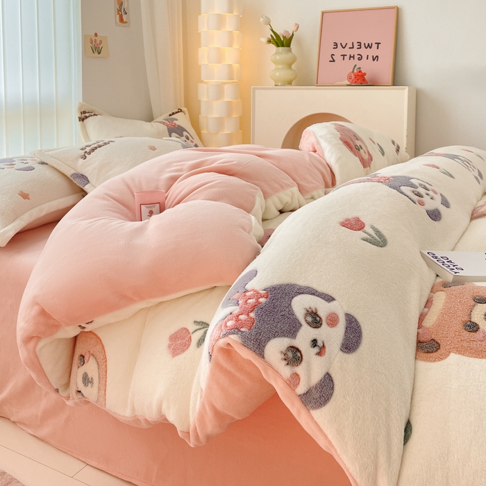 91家纺网 家纺一手货源 找家纺 同田家纺 2024秋冬新品雪花绒牛奶绒印花四件套 可爱小兔