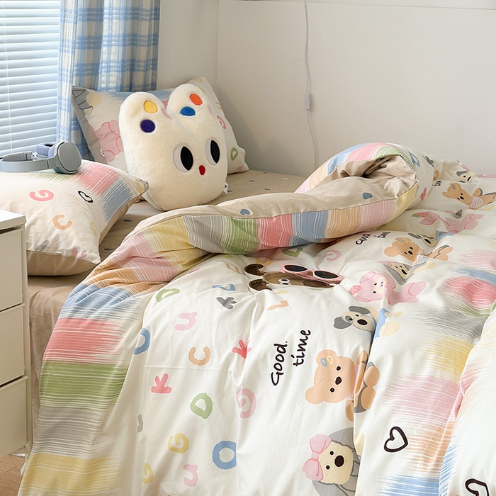 91家纺网 家纺一手货源 找家纺 昔可家纺 2023新款多巴胺卡通学生季全棉四件套 涂鸦小伙伴