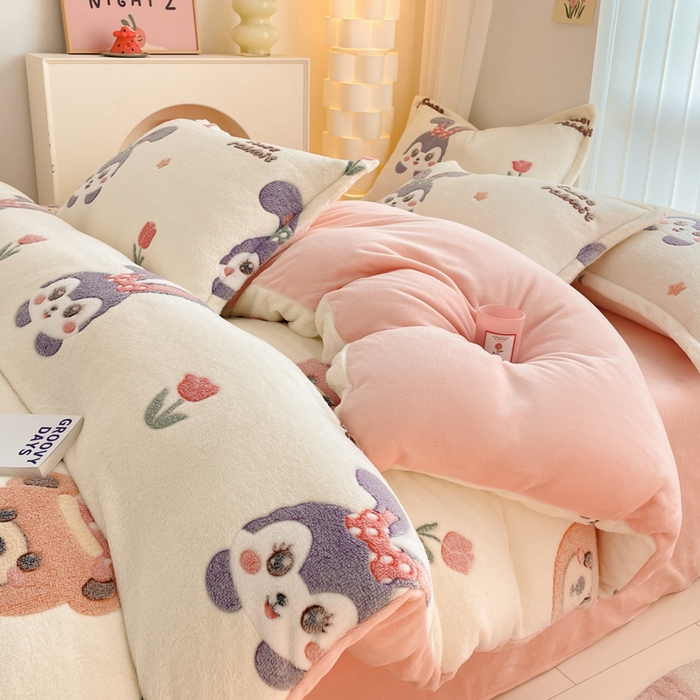 91家纺网 家纺一手货源 找家纺 同田家纺 2024秋冬新品雪花绒牛奶绒印花四件套 可爱小兔