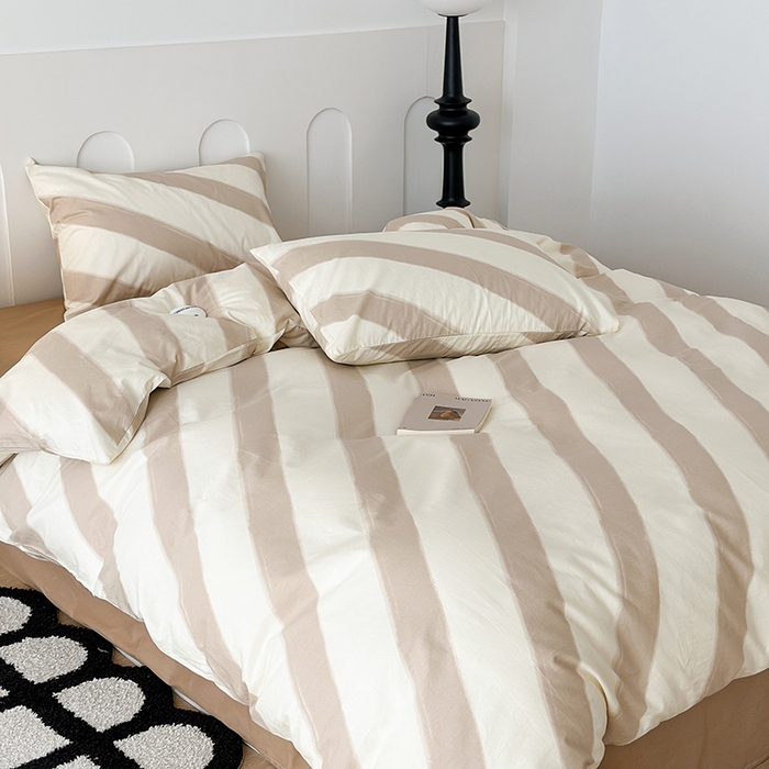 91家纺网 家纺一手货源 找家纺 昔可家纺 2023新款多巴胺少女风条纹全棉四件套 奶茶条