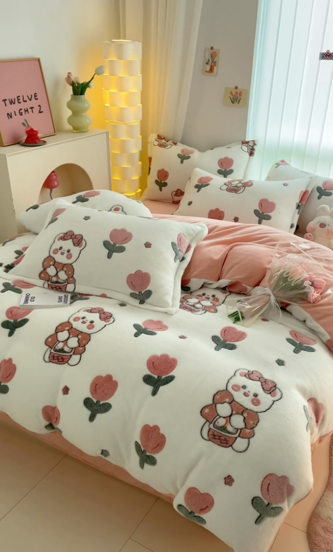 91家纺网 家纺一手货源 找家纺 同田家纺 2024秋冬新品雪花绒牛奶绒印花四件套 小花朵朵