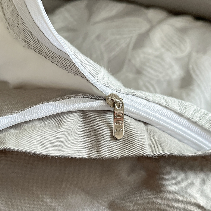 91家纺网 家纺一手货源 找家纺 琪格格纺织 2023新款爱在春秋系列A类纯棉加厚色织三层纱四件套 爱在春秋灰