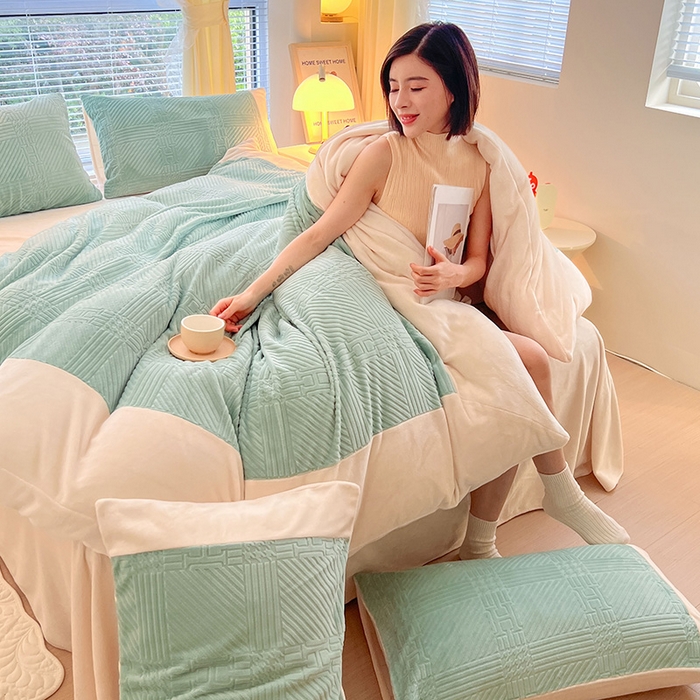 91家纺网 家纺一手货源 找家纺 新月家纺（锦威郎） 2024新款秋冬230克海貂绒牛奶绒四件套-艾梵希 艾梵希- 绿