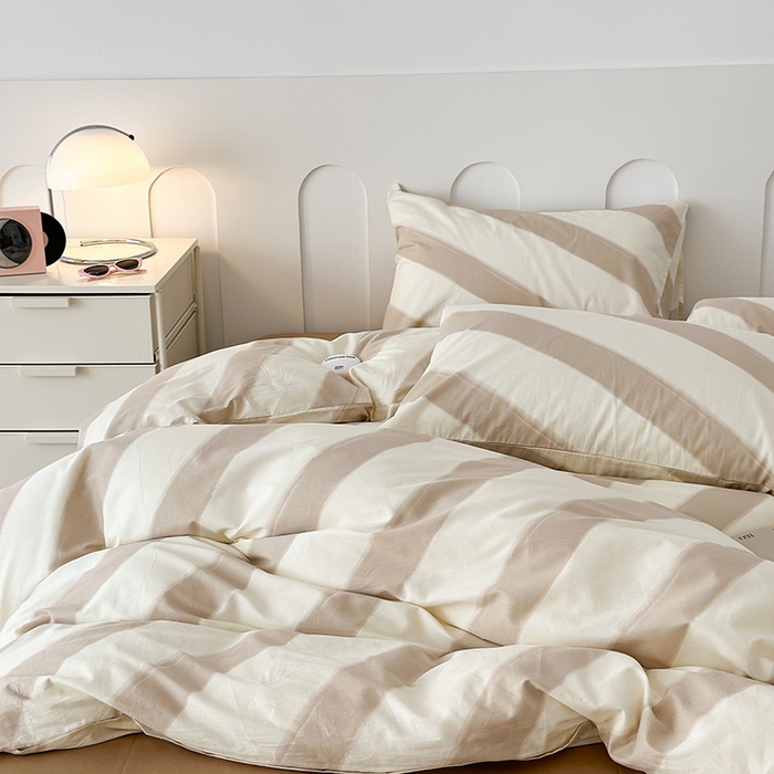 91家纺网 家纺一手货源 找家纺 昔可家纺 2023新款多巴胺少女风条纹全棉四件套 奶茶条