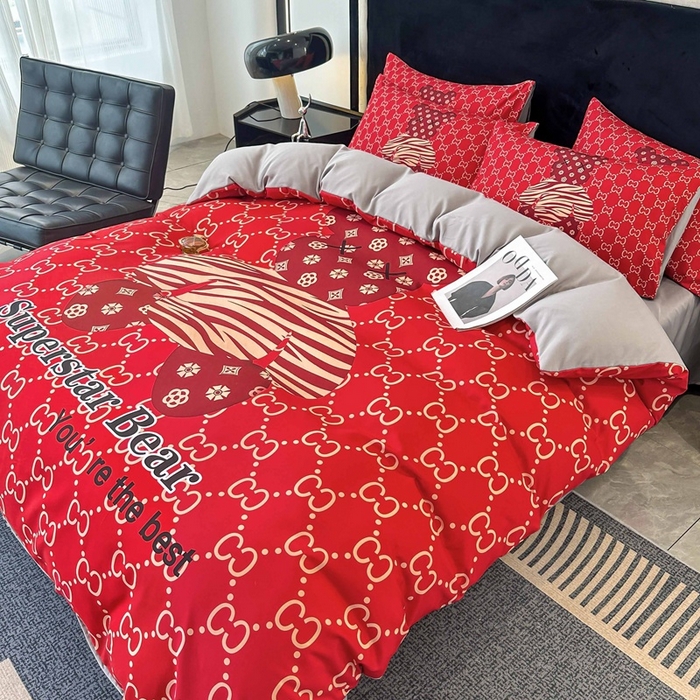 91家纺网 家纺一手货源 找家纺 色鬼布艺 2023新款加厚双面磨毛数码大版印花四件套 潮酷熊