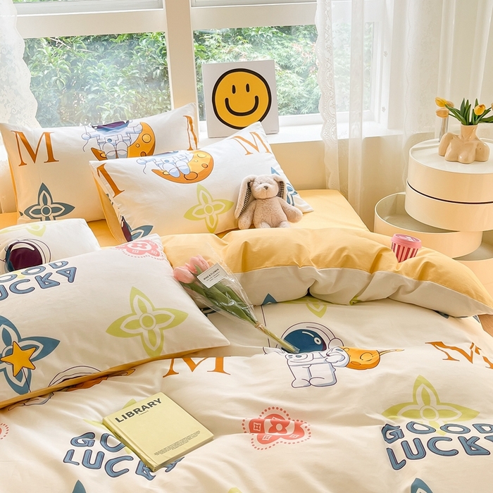 91家纺网 家纺一手货源 找家纺 集布 2023新款12868全棉喷气印花单被套 宇航员