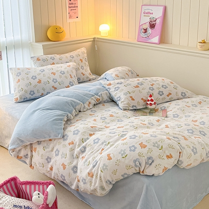 91家纺网 家纺一手货源 找家纺 （总）桃子 2023新款ins小清新韩系卡通少女心奶油兔子加厚牛奶绒系列四件套-第一批