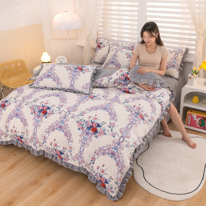 91家纺网 家纺一手货源 找家纺 首选 2023新款韩版花边牛奶绒四件套 巴黎恋人-白