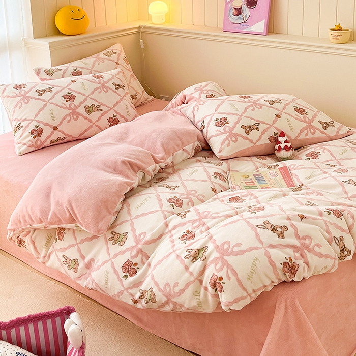 91家纺网 家纺一手货源 找家纺 桃子 2023新款ins小清新韩系卡通少女心奶油兔子加厚牛奶绒系列四件套-第一批 绒-菲丽