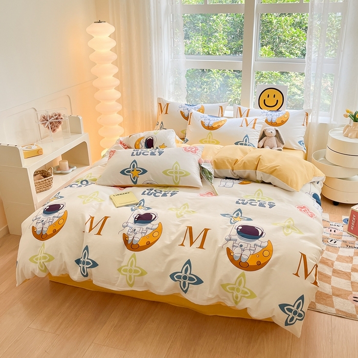 91家纺网 家纺一手货源 找家纺 集布 2023新款12868全棉喷气印花单被套 宇航员