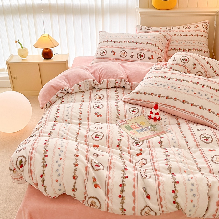 91家纺网 家纺一手货源 找家纺 桃子 2023新款ins小清新韩系卡通少女心奶油兔子加厚牛奶绒系列四件套-第一批 绒-可颂粉