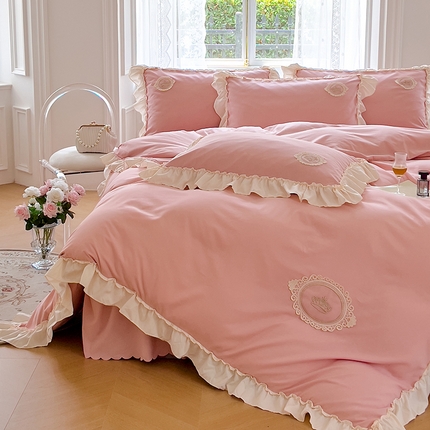 91家纺网 家纺一手货源 找家纺 （总）yyds网供 2023新款韩版皇冠花边款公主风夹棉床裙款四件套-风格一【有买家秀】