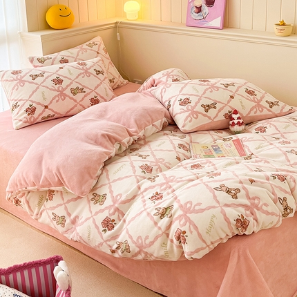 91家纺网 家纺一手货源 找家纺 桃子 2023新款ins小清新韩系卡通少女心奶油兔子加厚牛奶绒系列四件套-第一批 绒-菲丽