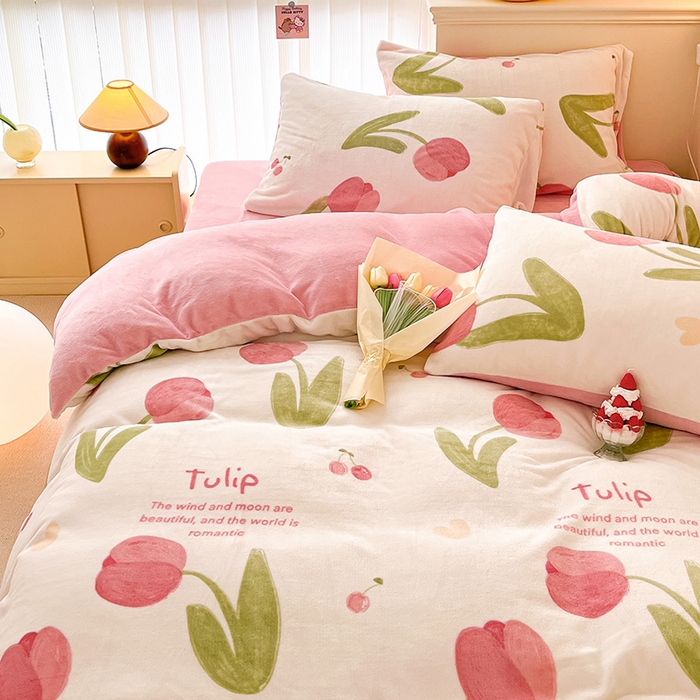 91家纺网 家纺一手货源 找家纺 桃子 2023新款ins小清新韩系卡通少女心奶油兔子加厚牛奶绒系列四件套-第一批 绒-花漫