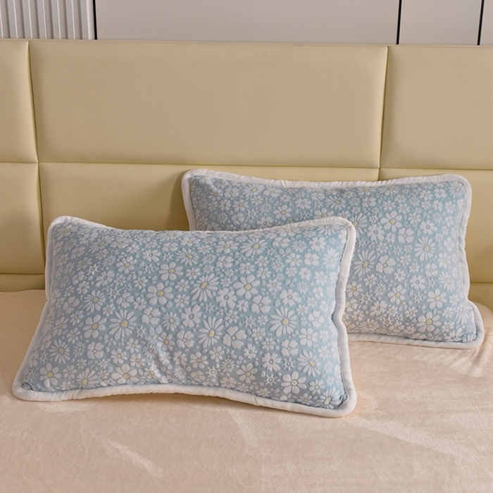 91家纺网 家纺一手货源 找家纺 诺梵 2023新款雕花绒四件套 绒雪花-蓝