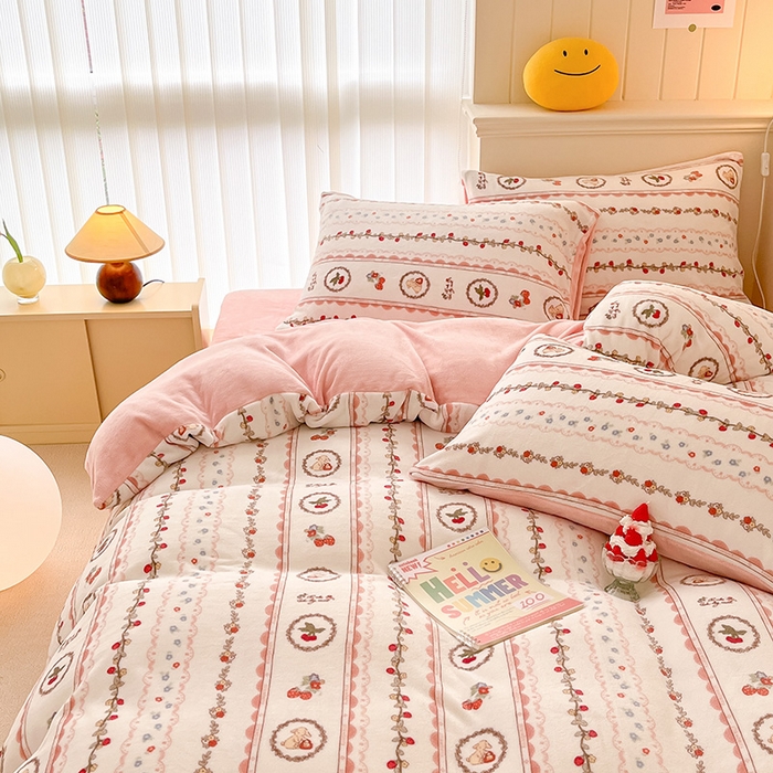 91家纺网 家纺一手货源 找家纺 桃子 2023新款ins小清新韩系卡通少女心奶油兔子加厚牛奶绒系列四件套-第一批 绒-可颂粉