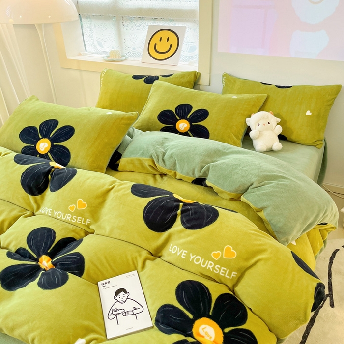 91家纺网 家纺一手货源 找家纺 （总）金爱家 2023新款ins小清新韩系卡通少女心奶油兔子加厚牛奶绒系列四件套