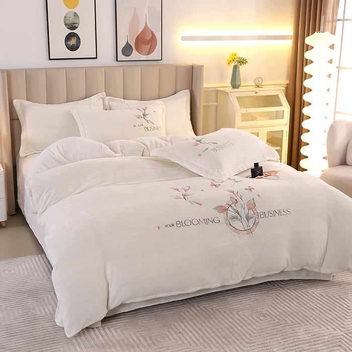 91家纺网 家纺一手货源 找家纺 富之航 2023新款牛奶绒刺绣四件套 莫奈花园-白