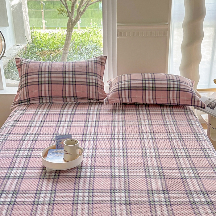 91家纺网 家纺一手货源 找家纺 胜权 2024款高克重牛奶绒夹棉单床盖单件保暖床盖三件套 和颜悦色