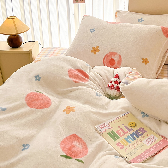 91家纺网 家纺一手货源 找家纺 金爱家 2023新款ins小清新韩系卡通少女心奶油兔子加厚牛奶绒系列四件套 绒-蜜桃朵朵