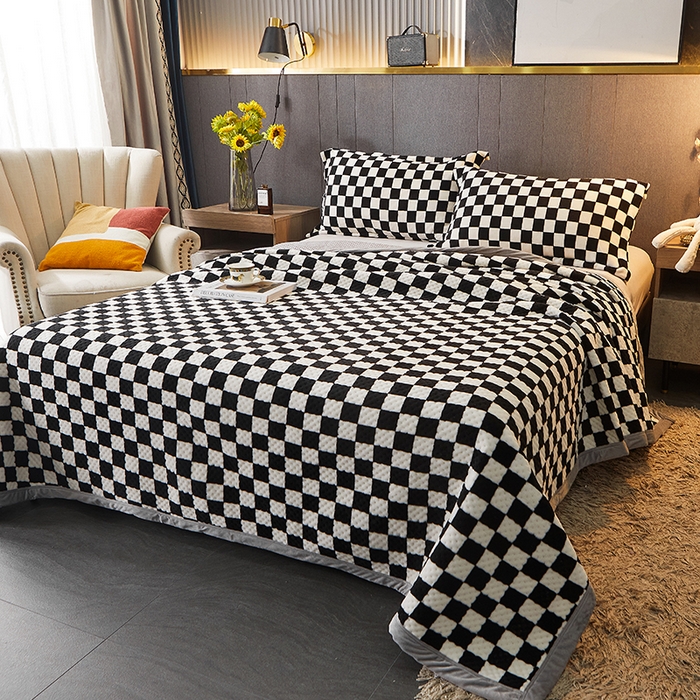 91家纺网 家纺一手货源 找家纺 胜权 2024款高克重牛奶绒夹棉单床盖单件保暖床盖三件套 棋盘格