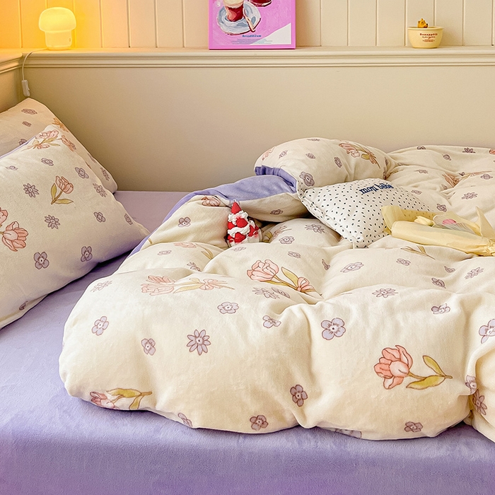 91家纺网 家纺一手货源 找家纺 金爱家 2023新款ins小清新韩系卡通少女心奶油兔子加厚牛奶绒系列四件套 绒-花颂