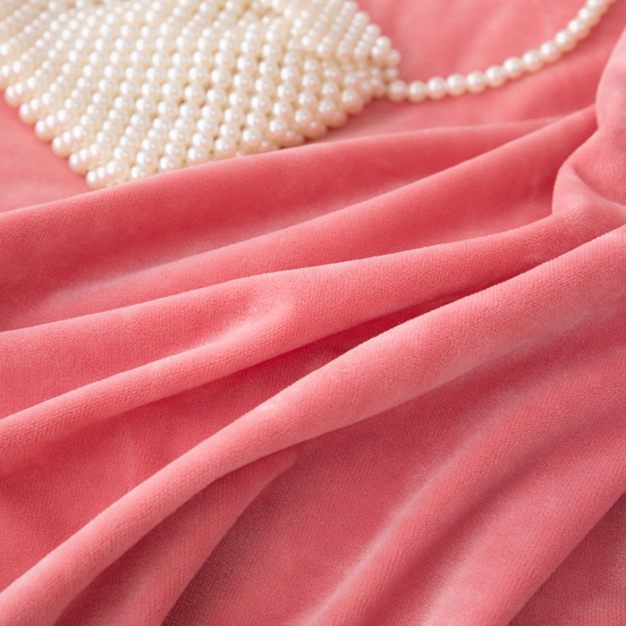 91家纺网 家纺一手货源 找家纺 优姿家纺 2024新品8.5斤德芙绒韩版床裙绣花保暖四件套 时尚玫瑰少女粉