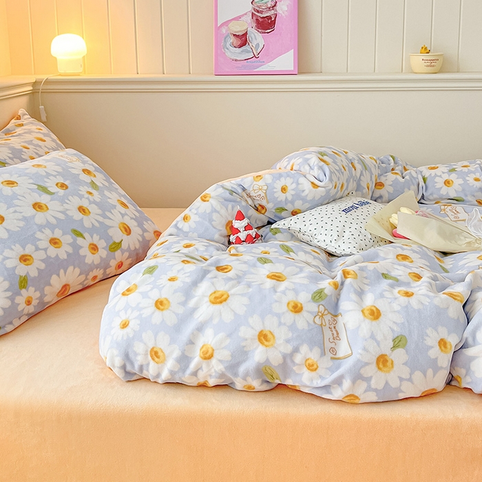 91家纺网 家纺一手货源 找家纺 金爱家 2023新款ins小清新韩系卡通少女心奶油兔子加厚牛奶绒系列四件套 绒-甜甜的梦