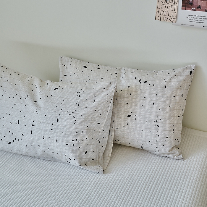 91家纺网 家纺一手货源 找家纺 窝米2023新品13370全棉印花单品系列枕套 平行时空枕套