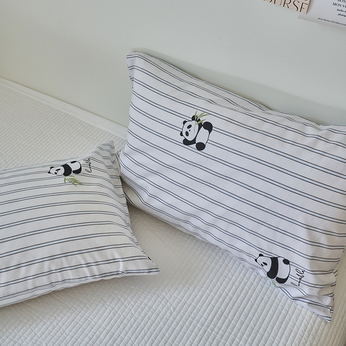 91家纺网 家纺一手货源 找家纺 窝米2023新品13370全棉印花单品系列枕套 熊猫枕套