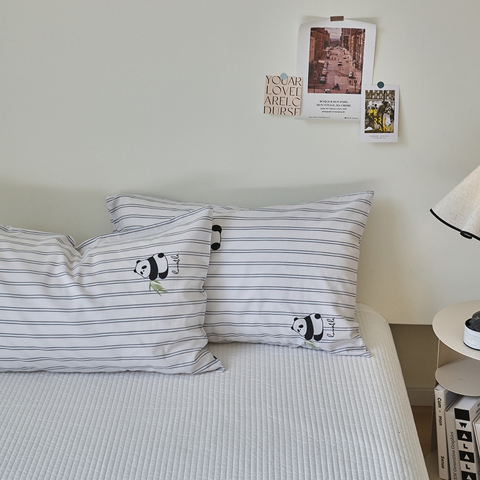 91家纺网 家纺一手货源 找家纺 窝米2023新品13370全棉印花单品系列枕套 熊猫枕套