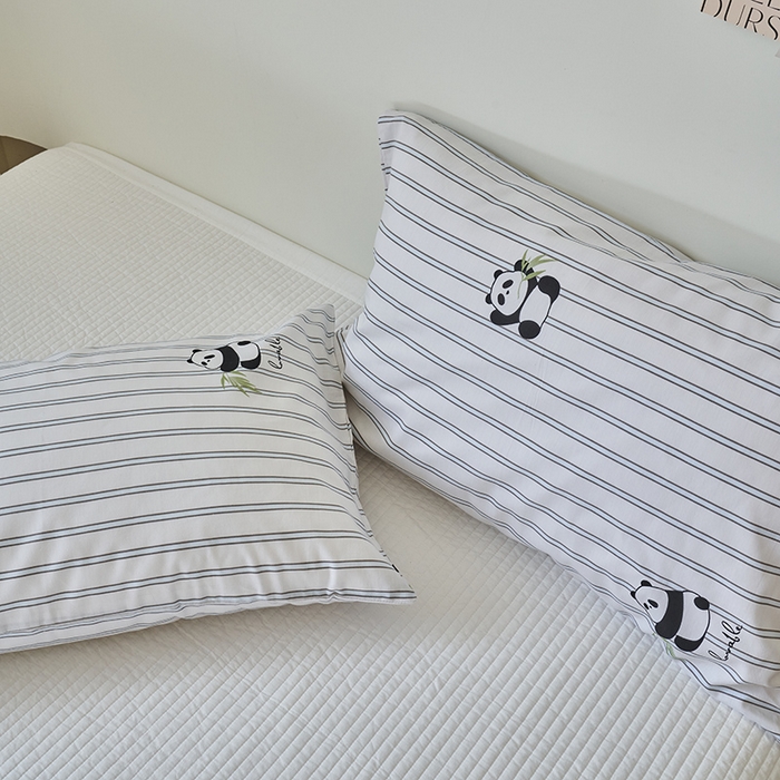 91家纺网 家纺一手货源 找家纺 窝米2023新品13370全棉印花单品系列枕套 熊猫枕套