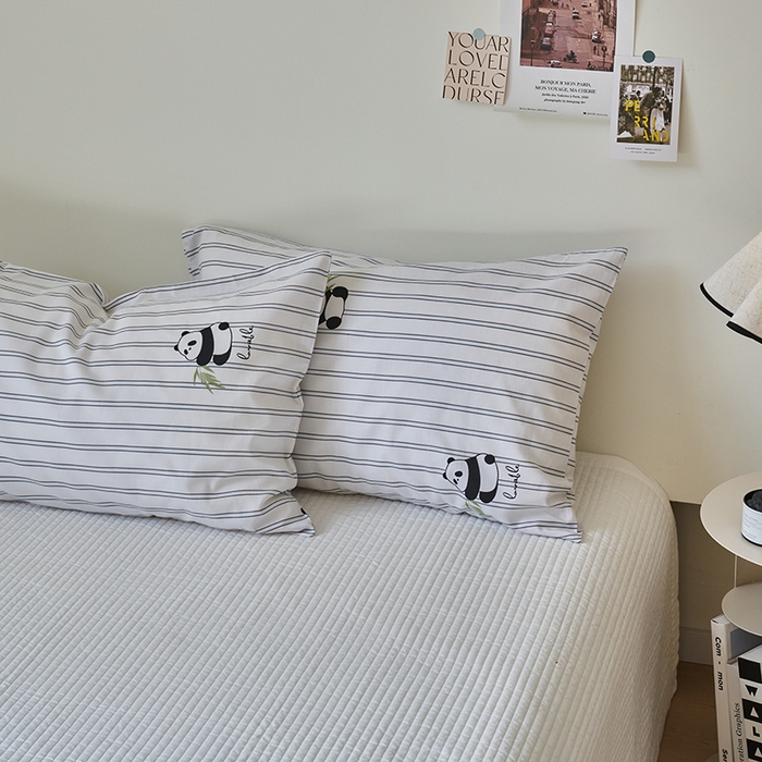 91家纺网 家纺一手货源 找家纺 窝米2023新品13370全棉印花单品系列枕套 熊猫枕套