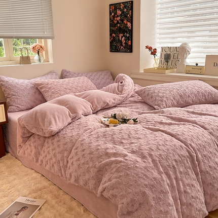 91家纺网 家纺一手货源 找家纺 （总）七七 2025新款兔兔绒兔毛绒四件套