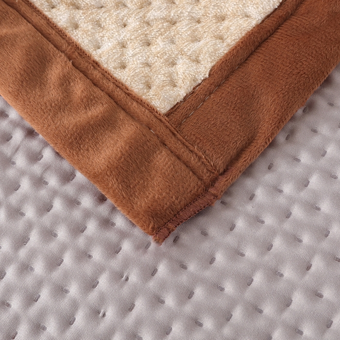 91家纺网 家纺一手货源 找家纺 胜权 2024款高克重牛奶绒夹棉单床盖单件保暖床盖三件套 黄色爱心