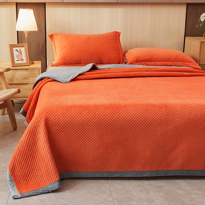 91家纺网 家纺一手货源 找家纺 胜权 2024款高克重牛奶绒夹棉单床盖单件保暖床盖三件套 阳光橙