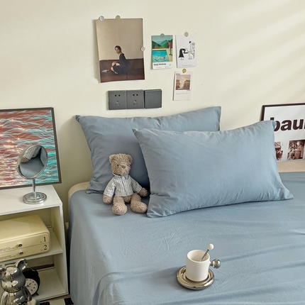 91家纺网 家纺一手货源 找家纺 六巷胡同 2023新款32支全棉纯色水洗棉单枕套 雾霾蓝