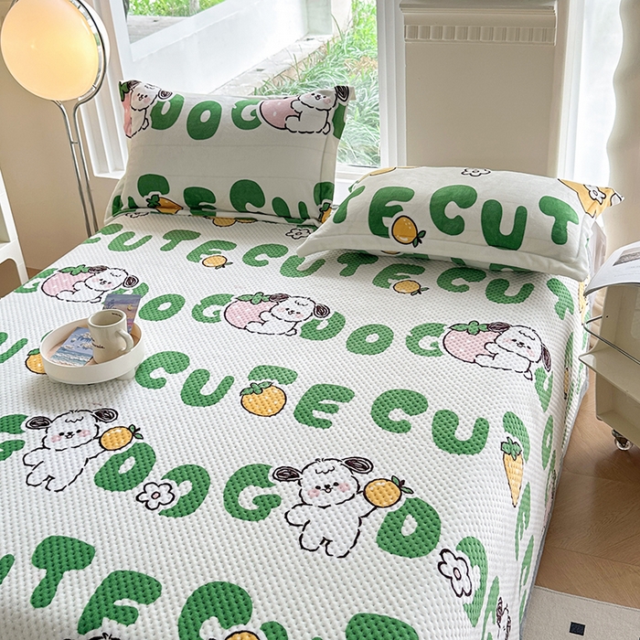 91家纺网 家纺一手货源 找家纺 胜权 2024款高克重牛奶绒夹棉单床盖单件保暖床盖三件套 快乐汪汪