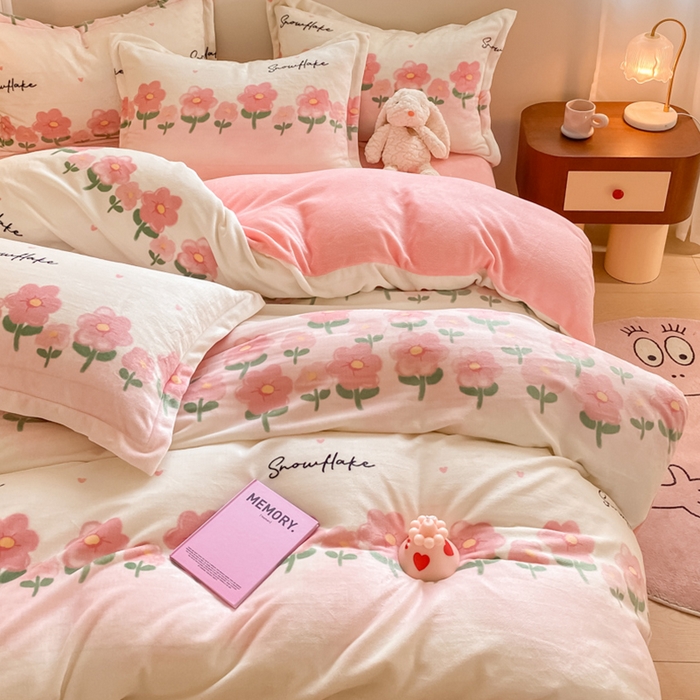 91家纺网 家纺一手货源 找家纺 梦之岛 2023新款牛奶绒加厚小清新印花保暖四件套 小幸运