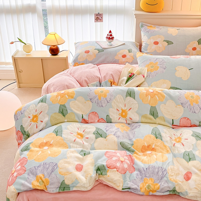 91家纺网 家纺一手货源 找家纺 金爱家 2023新款ins小清新韩系卡通少女心奶油兔子加厚牛奶绒系列四件套 绒-缤纷花园