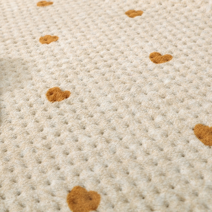 91家纺网 家纺一手货源 找家纺 胜权 2024款高克重牛奶绒夹棉单床盖单件保暖床盖三件套 黄色爱心