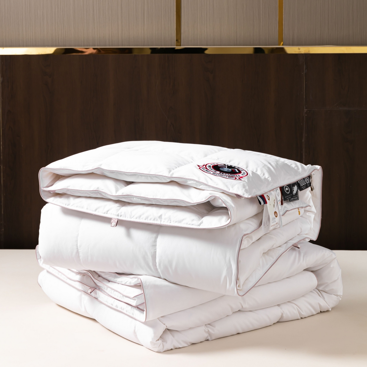 91家纺网 家纺一手货源 找家纺 （总）岚司羽 新款全棉羽绒被子母被芯优质95%白鹅绒冬被