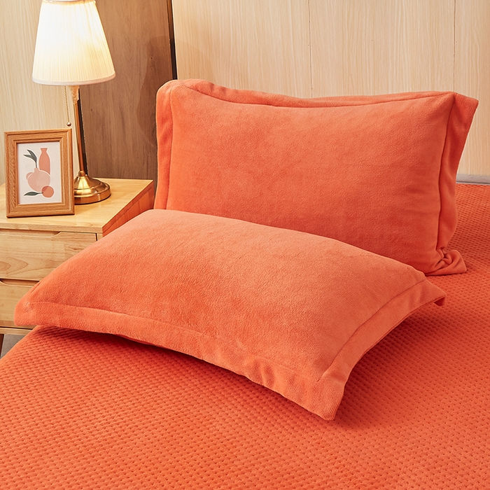 91家纺网 家纺一手货源 找家纺 胜权 2024款高克重牛奶绒夹棉单床盖单件保暖床盖三件套 阳光橙