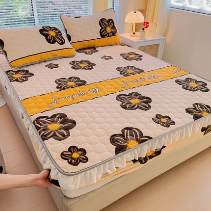 91家纺网 家纺一手货源 找家纺 情煊家纺 2023新款保暖牛奶绒夹棉床笠-花边款 情调