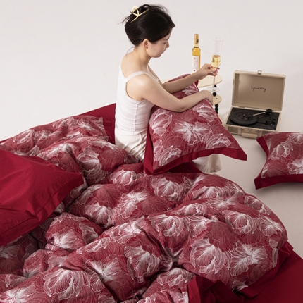 91家纺网 家纺一手货源 找家纺 安莱生活 2023新款花海系列色织双层纱工艺款宽边高奢四件套 花海-朱红